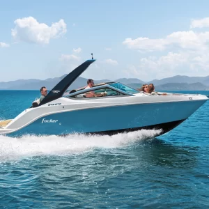 Lancha Focker 242 GTO navegando
